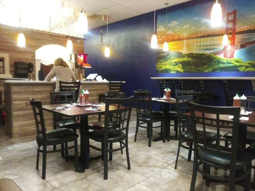 Pho Golden Gate | 2751 S Chickasaw Trail, Orlando, FL 32829, USA | Phone: (407) 601-7043