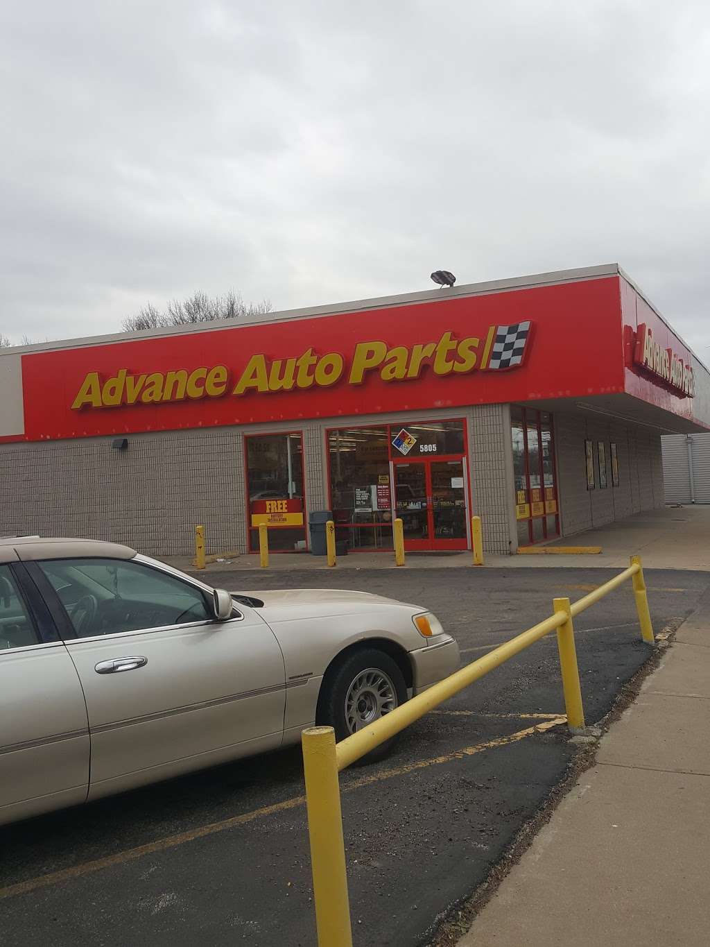 Advance Auto Parts | 5805 Troost Ave, Kansas City, MO 64110, USA | Phone: (816) 333-9351