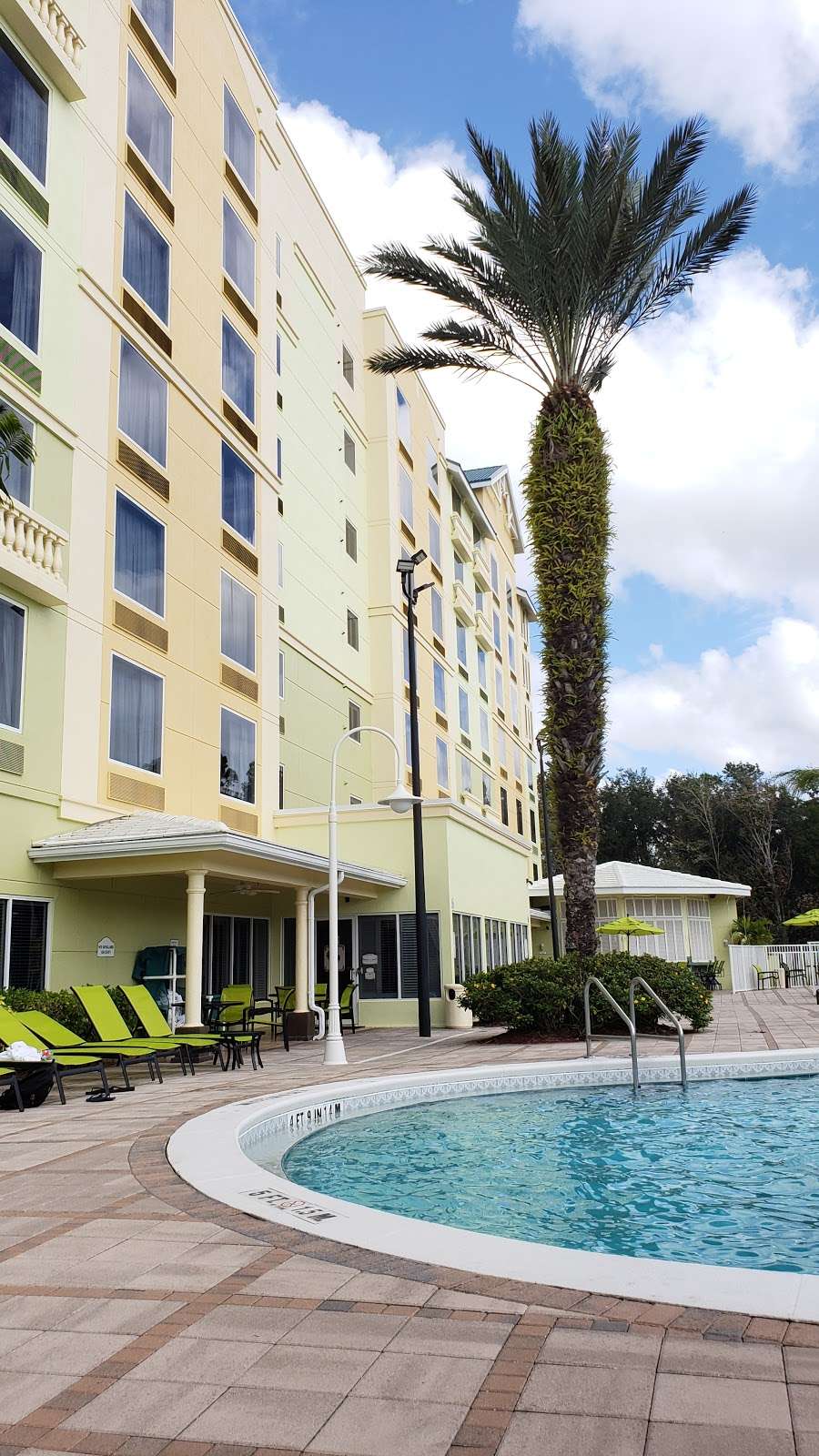 Comfort Suites Maingate East | 2775 Florida Plaza Blvd, Kissimmee, FL 34746 | Phone: (407) 397-7848