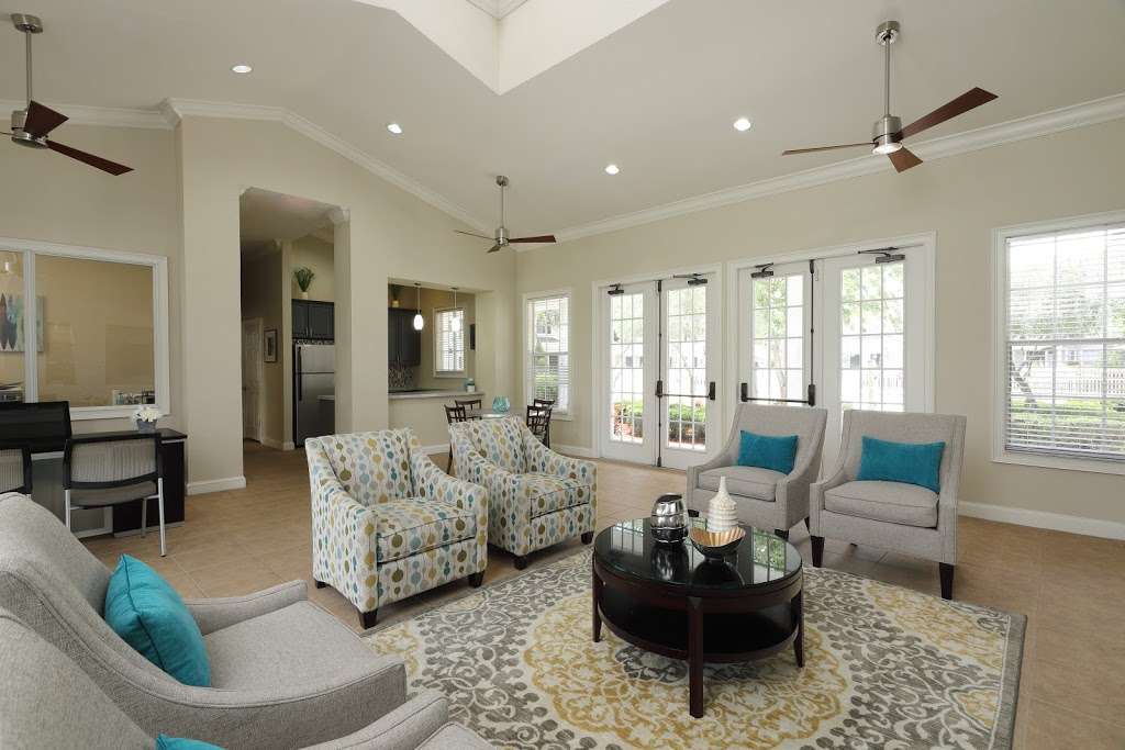 Cambridge Cove Apartments | 1700 Cambridge Cove Pass, Lakeland, FL 33810, USA | Phone: (844) 364-5050