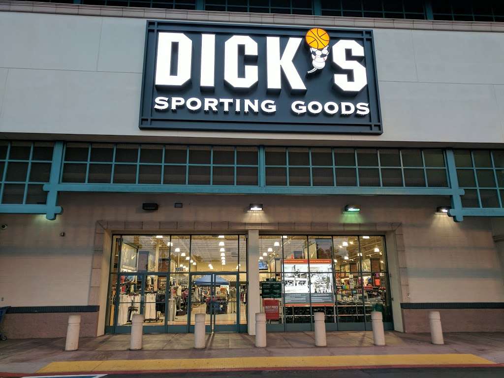 DICKS Sporting Goods | 1050 N El Camino Real, Encinitas, CA 92024, USA | Phone: (760) 452-4046