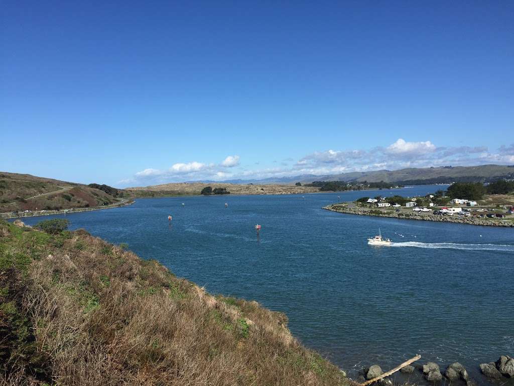 Campbell Cove Beach | Salmon Creek, Jenner, CA 95450, USA