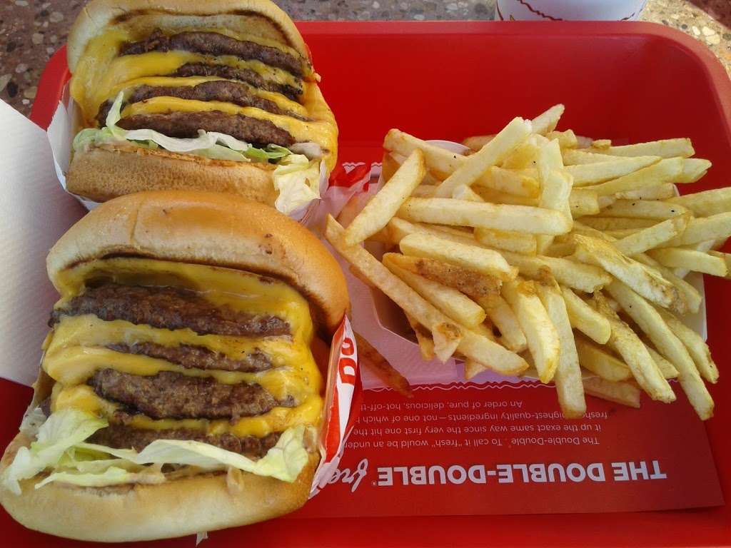 In-N-Out Burger | 324 S Azusa Ave, Azusa, CA 91702, USA | Phone: (800) 786-1000