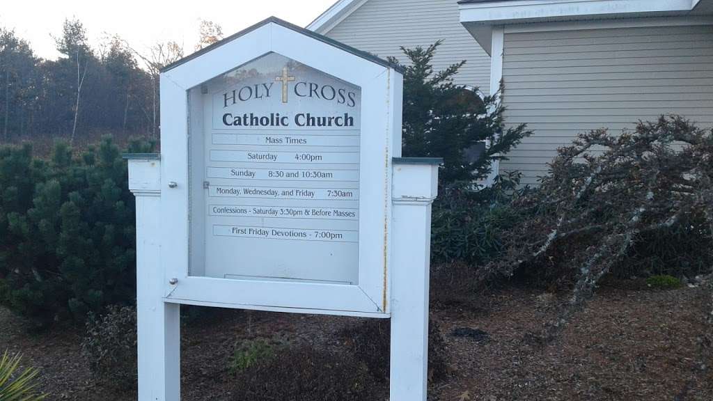Holy Cross Catholic Church | 187 Hampstead Rd, Derry, NH 03038, USA | Phone: (603) 437-7550