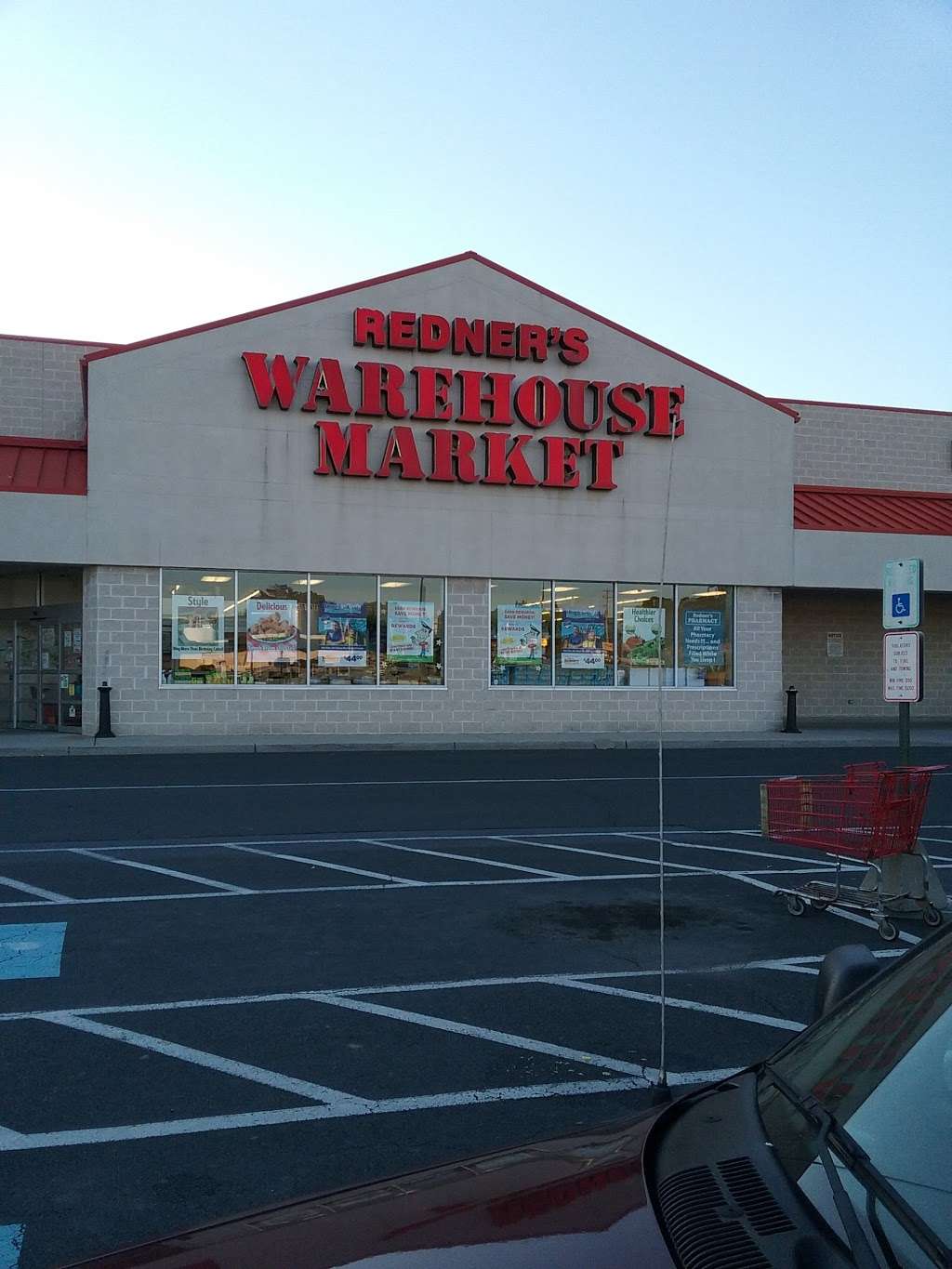 Redners Warehouse Markets | 191 Manheim Rd, Schuylkill Haven, PA 17972, USA | Phone: (570) 385-7394