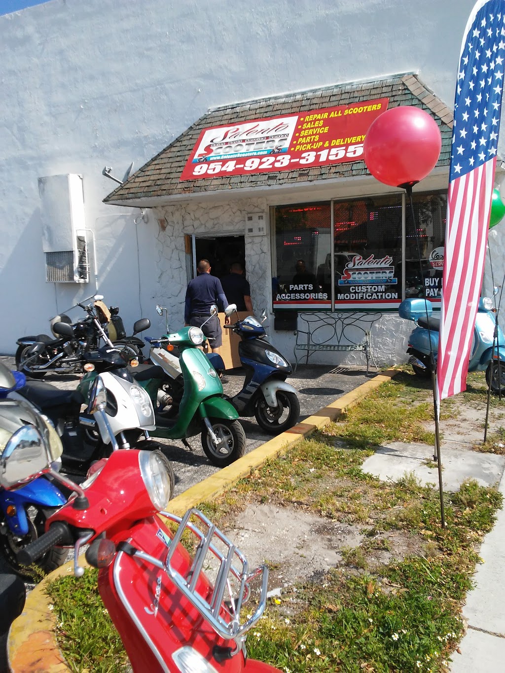 Salento Scooters | 440 S Dixie Hwy, Hollywood, FL 33020, USA | Phone: (954) 923-3155