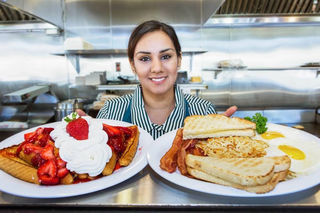 Nations Giant Hamburgers | 3333 W Hammer Ln, Stockton, CA 95219, USA | Phone: (209) 477-5922