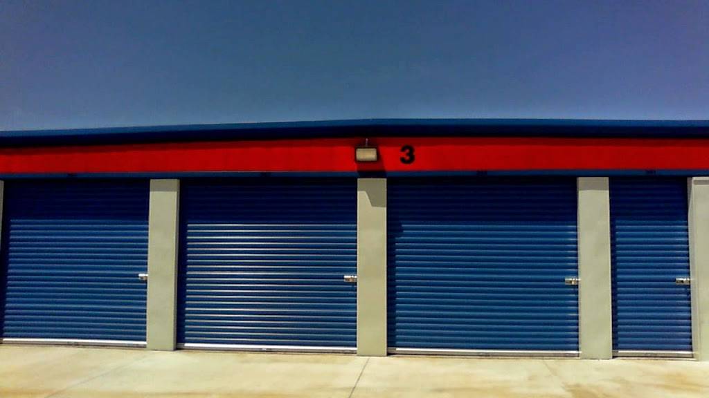 County Line Self Storage | 9155 Northwest Expy, Yukon, OK 73099, USA | Phone: (405) 728-4477