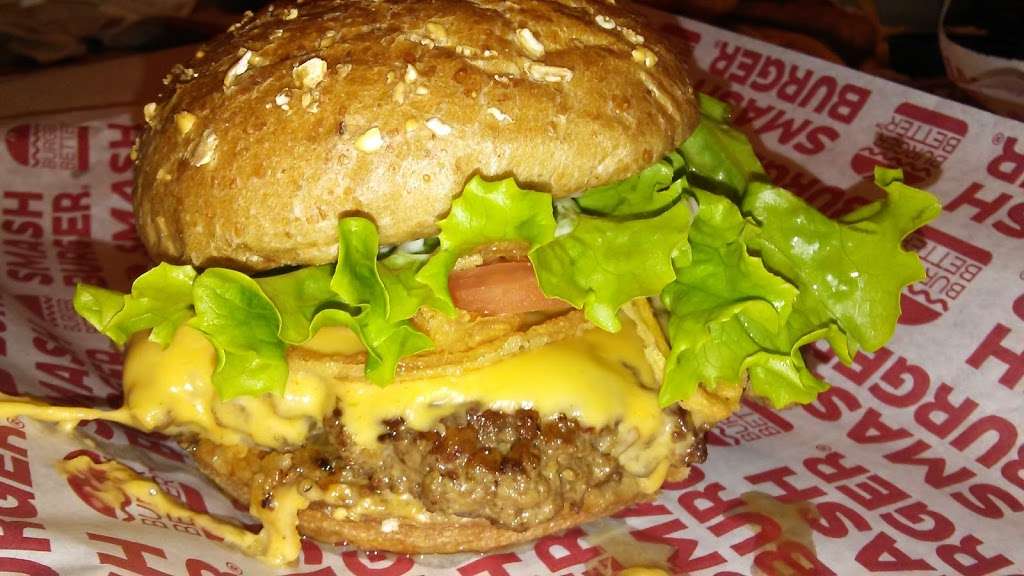 Smashburger | 700 NJ-3, Clifton, NJ 07013, USA | Phone: (973) 777-3600