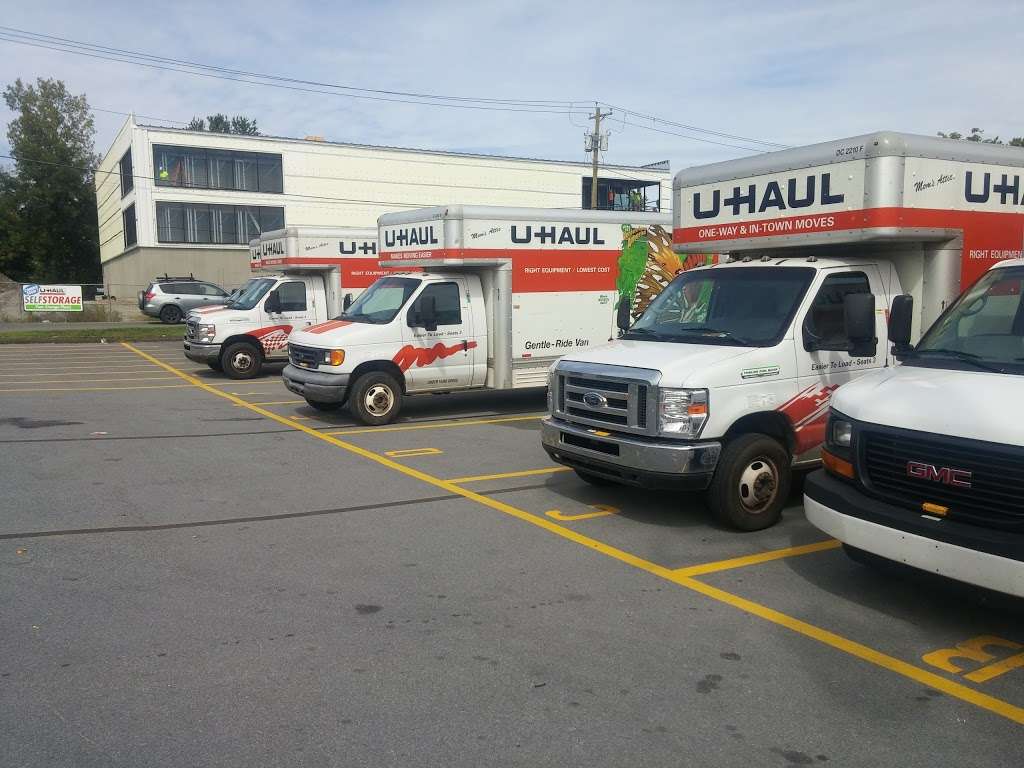 U-Haul Moving & Storage of Middletown | 381 NY-211, Middletown, NY 10940, USA | Phone: (845) 343-2323