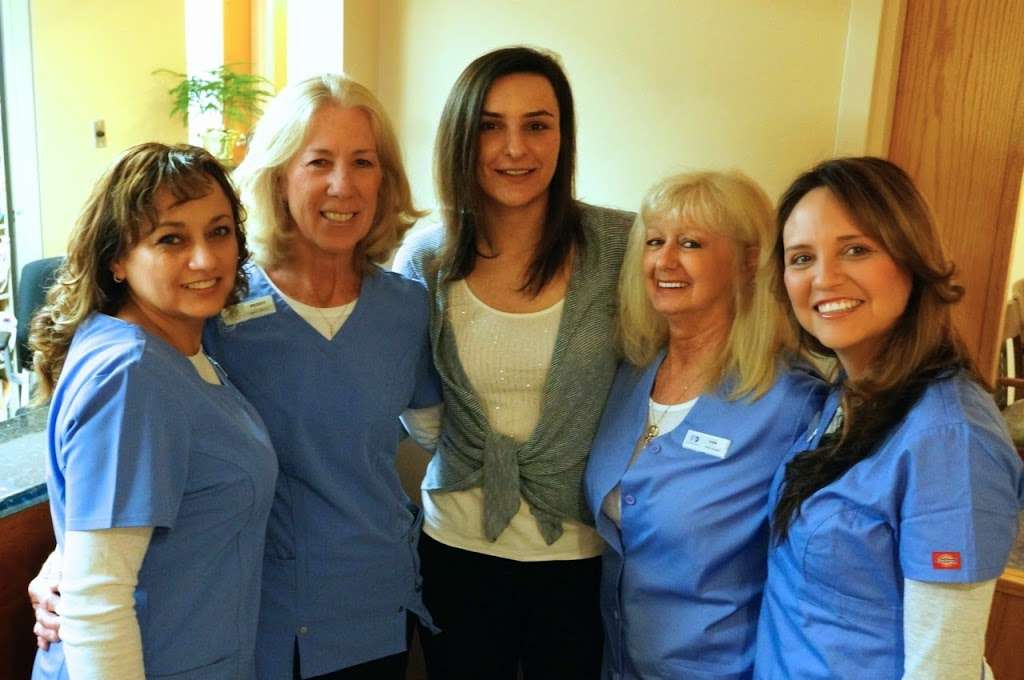 1st Family Dental of La Grange Park | 1103 E 31st St, La Grange Park, IL 60526 | Phone: (708) 579-5824