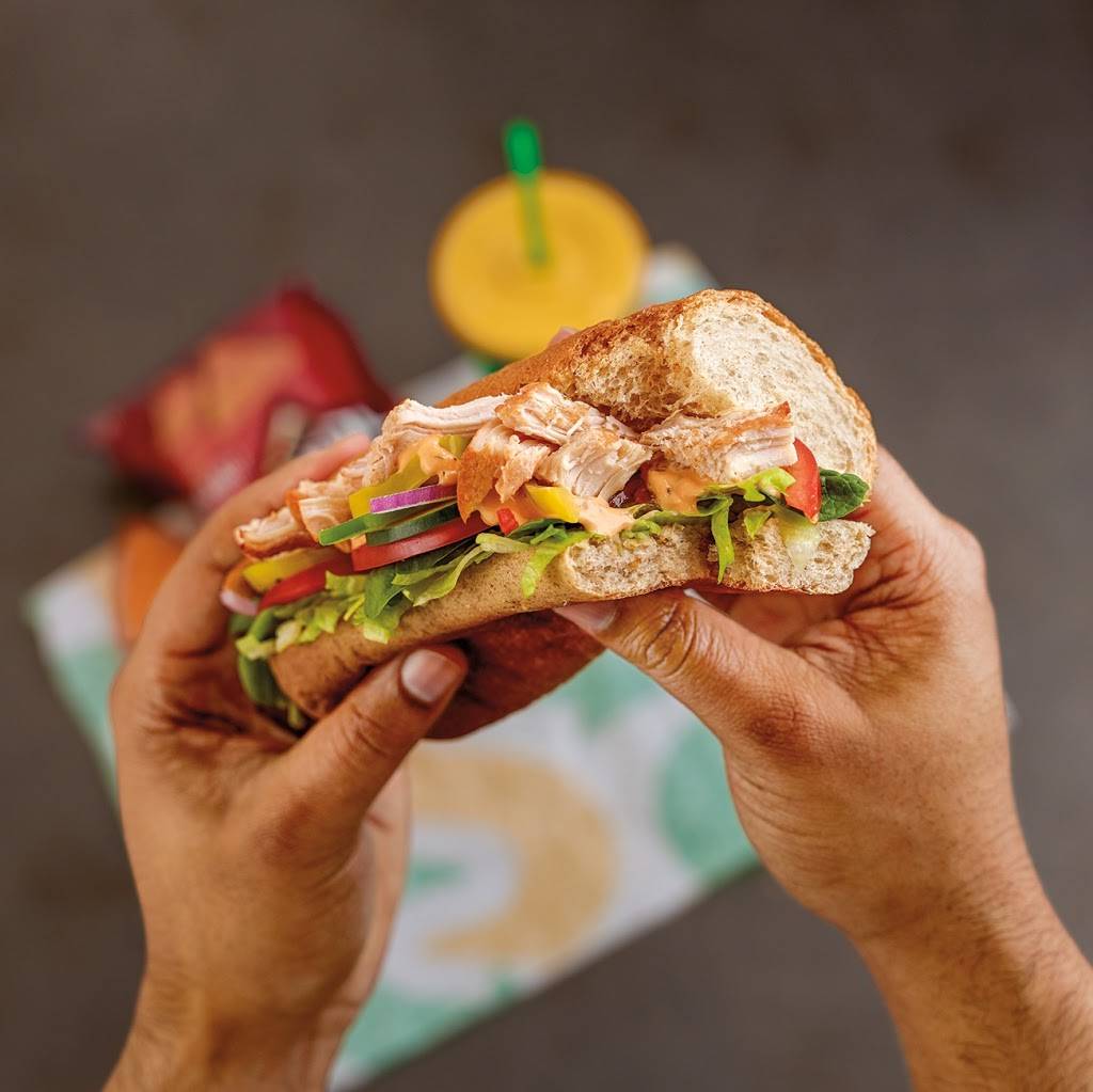 Subway | 6415 Airline Dr, Metairie, LA 70003, USA | Phone: (504) 734-1243