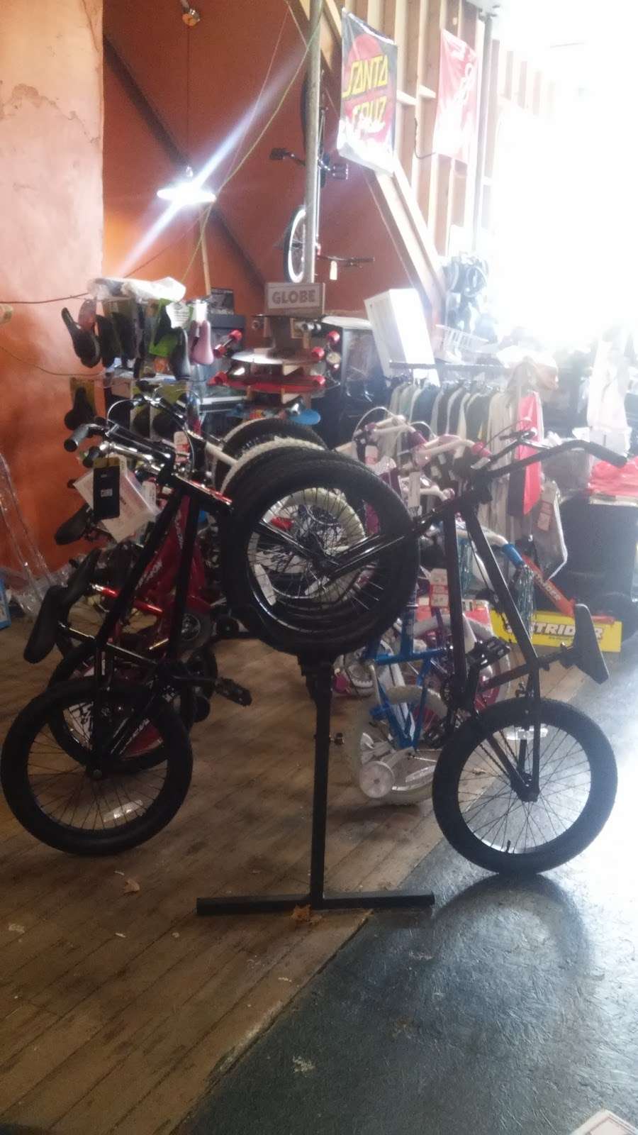 Pengin Cycle Werks | 149 E Main St, Gosport, IN 47433, USA | Phone: (812) 879-5300