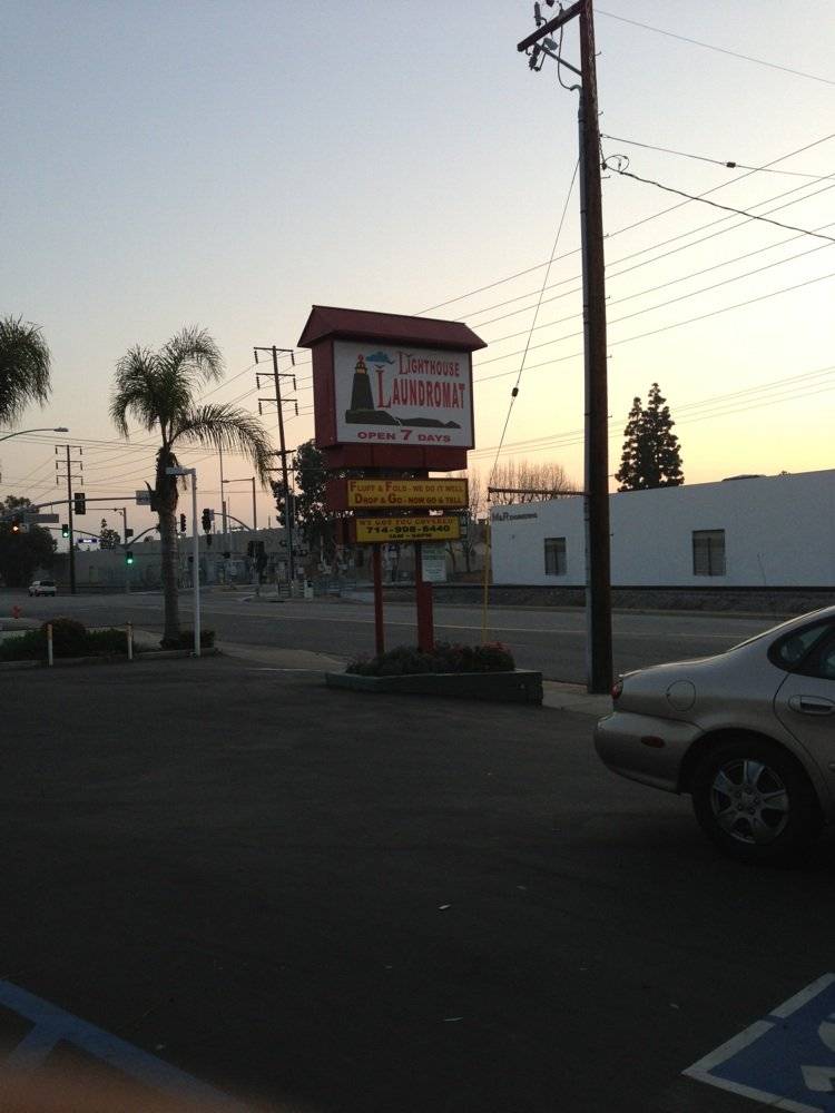 Lighthouse Laundromat | 2117 N Orange Olive Rd, Orange, CA 92865, USA | Phone: (714) 998-8440