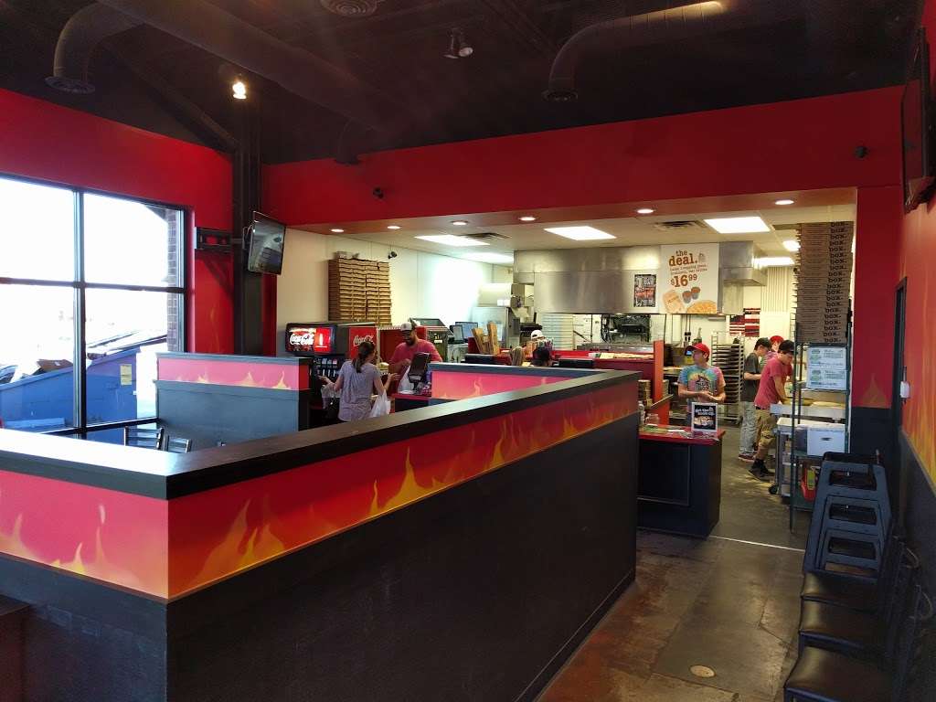 Hot Box Pizza | 3147 Smith Valley Rd, Greenwood, IN 46142, USA | Phone: (317) 300-3030