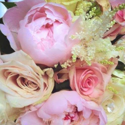 Lavender & Lace Florist & Gift Shop | 130 Bridgeton Pike, Mantua Township, NJ 08051, USA | Phone: (856) 468-9326
