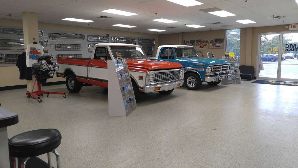 LMC Truck | 15450 W 108th St, Lenexa, KS 66219 | Phone: (913) 492-8756