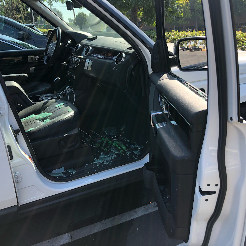 EPIC AUTO GLASS REPAIR LOS ANGELES AUTO GLASS MOBILE SERVICE! | 1646 S St Andrews Pl, Los Angeles, CA 90019, USA | Phone: (213) 282-1654