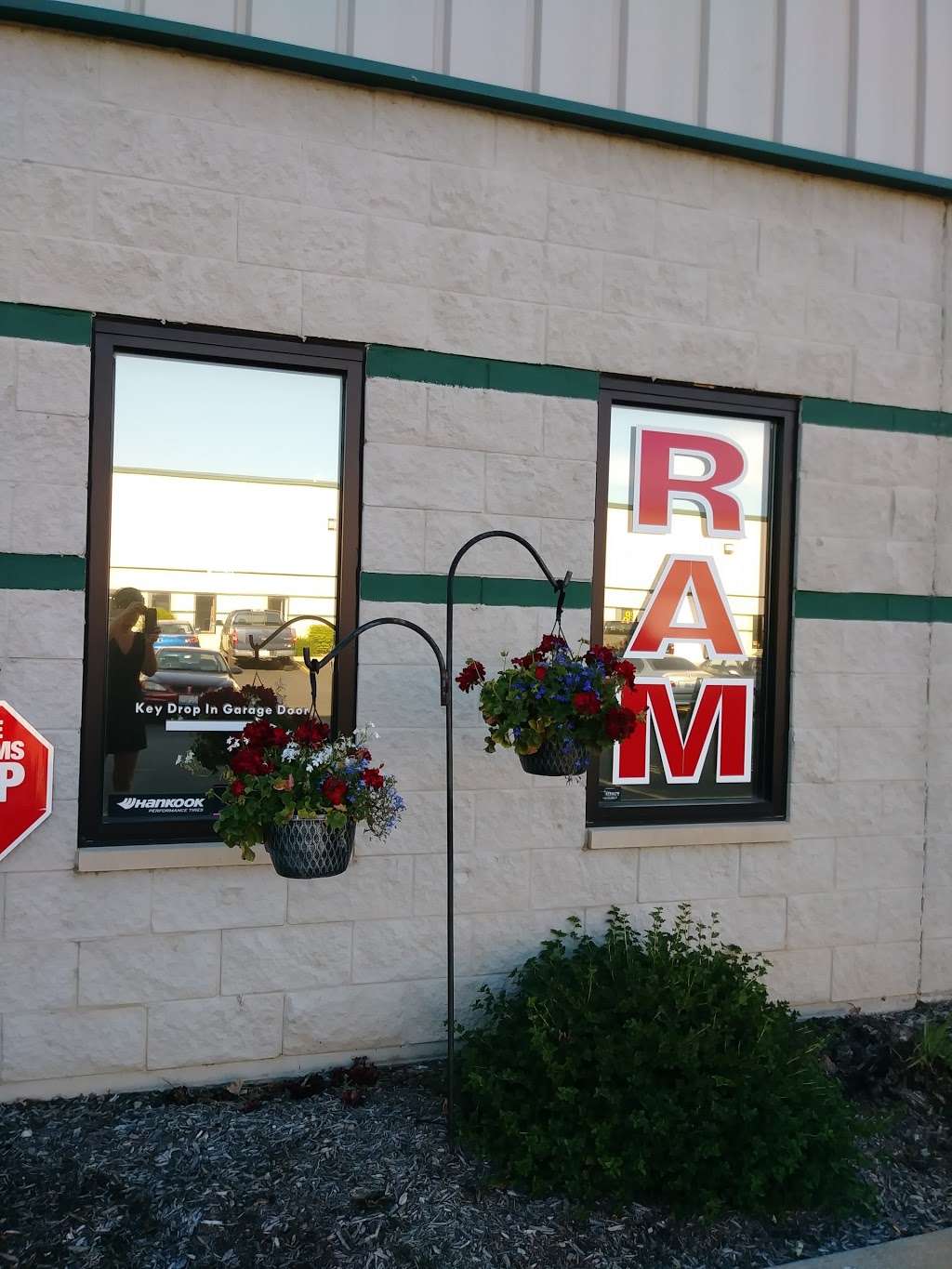 RAM Auto Repair & Tires | 1521 Imhoff Dr, Lake in the Hills, IL 60156, USA | Phone: (847) 458-8002