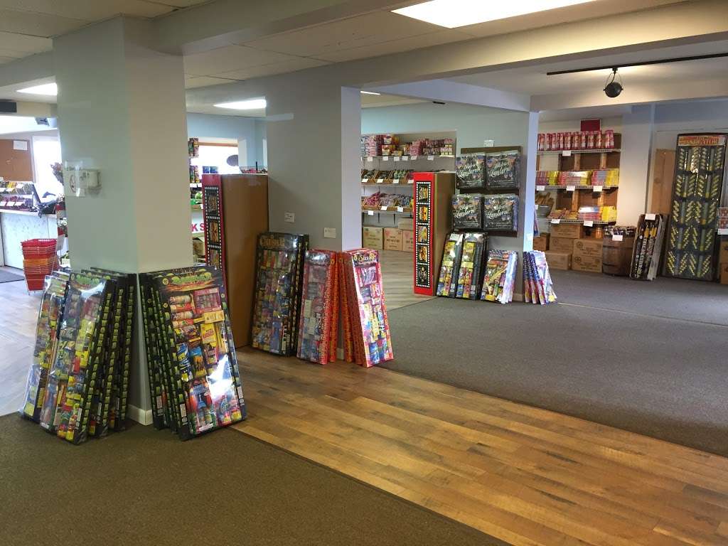 The Fireworks Superstore | 5461 PA-115, Blakeslee, PA 18610, USA | Phone: (570) 643-7625