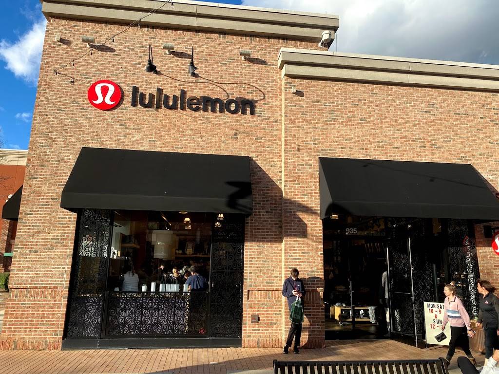 lululemon | 8030 Renaissance Parkway Suite #935 Building M, Durham, NC 27713 | Phone: (919) 248-0687