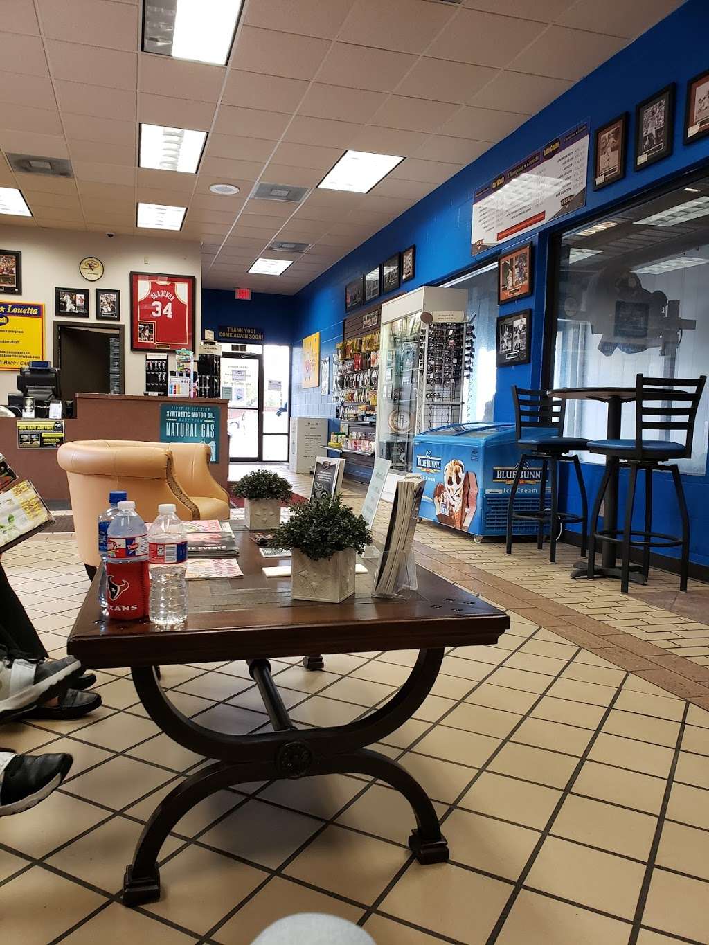 Colonial Car Wash Champions | 6880 Louetta Rd, Spring, TX 77379, USA | Phone: (281) 320-1091