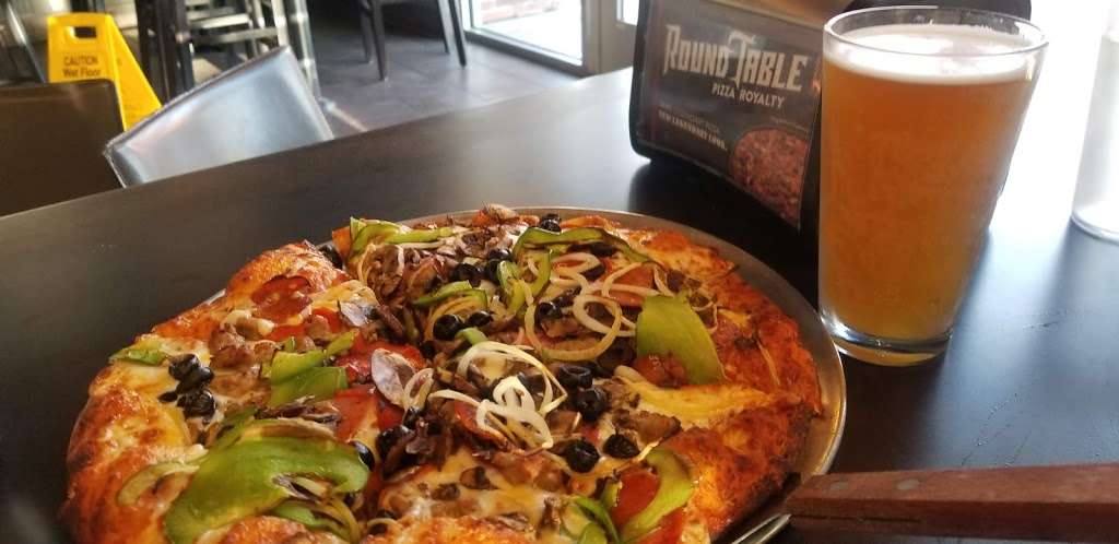 Round Table Pizza-Wings-Brew | 3776 Fallon Rd, Dublin, CA 94568, USA | Phone: (925) 833-7800