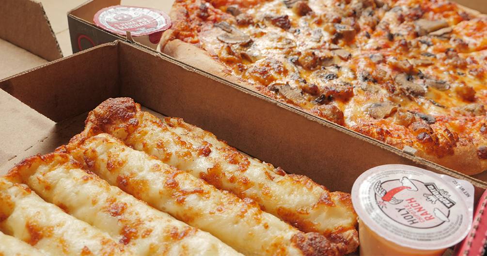 Toppers Pizza | 1903 E Kenilworth Pl, Milwaukee, WI 53202, USA | Phone: (414) 226-2626