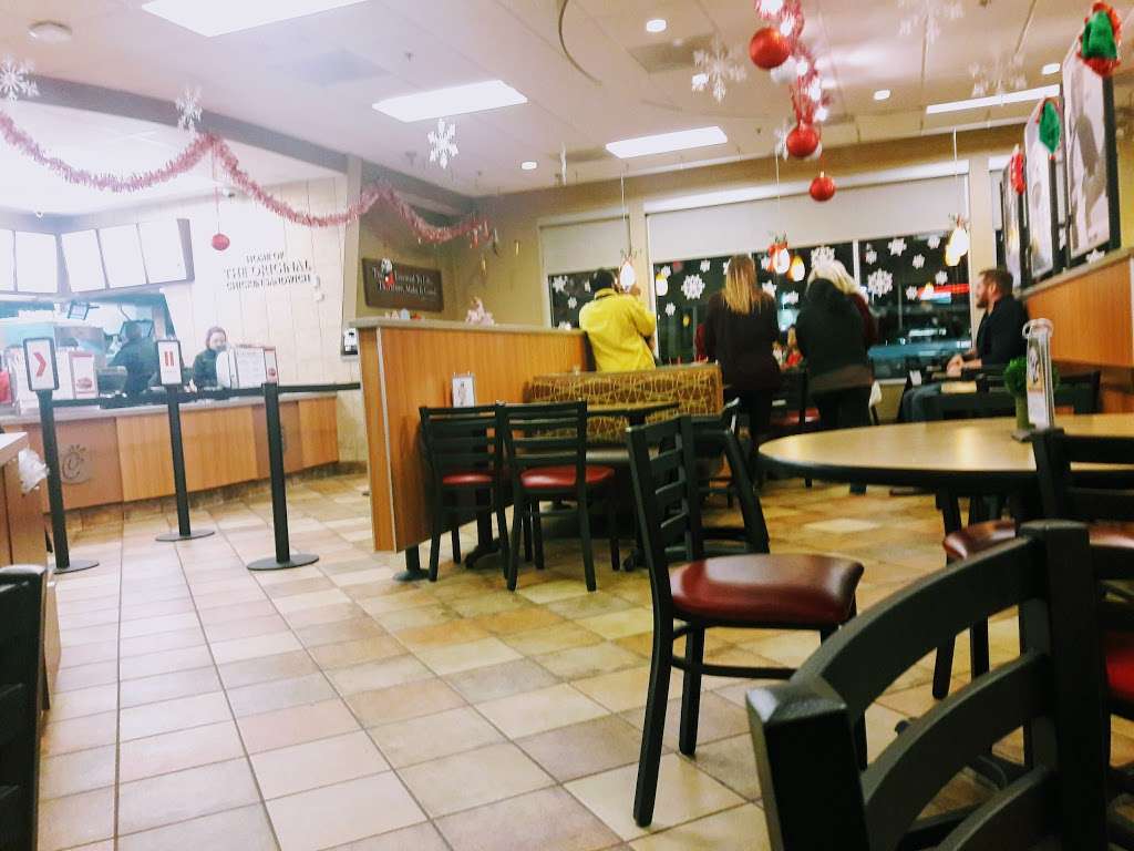 Chick-fil-A | 1512 Broadway St, Pearland, TX 77581 | Phone: (281) 992-9600