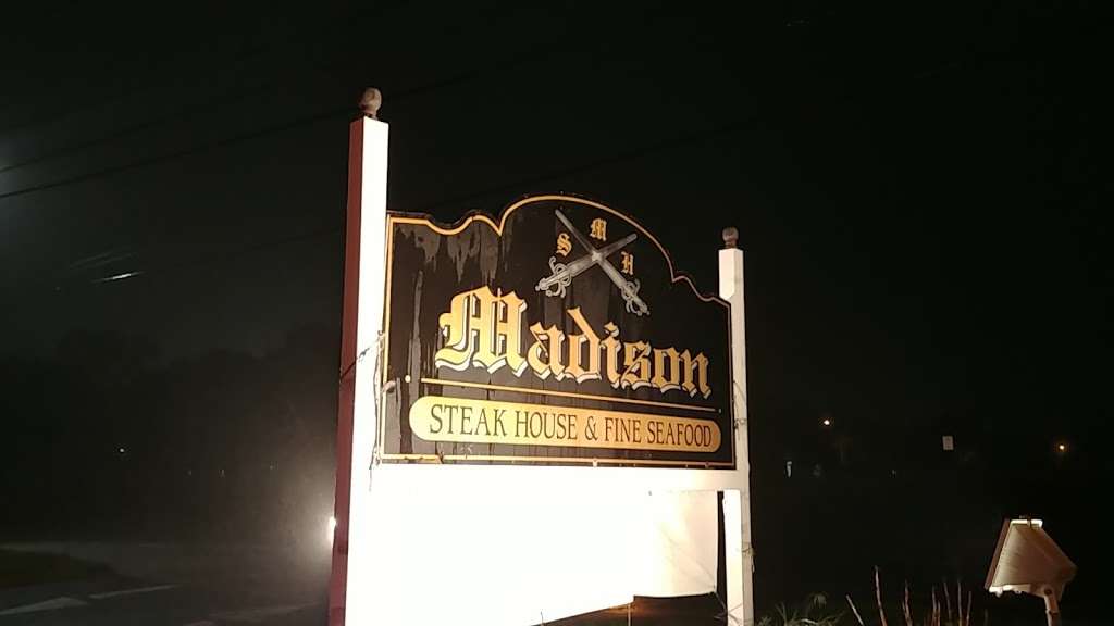 Madison Steak House | 670 Motor Pkwy, Hauppauge, NY 11788, USA | Phone: (631) 231-6909