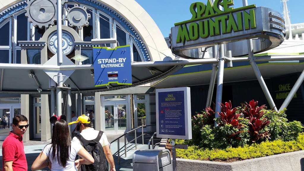 Space Mountain | 1180 Seven Seas Drive, Orlando, FL 32830 | Phone: (407) 939-5277