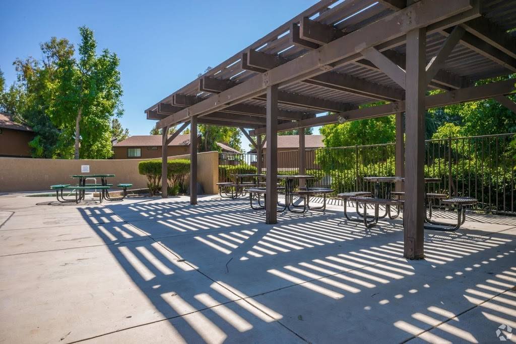 Park Heights Apartments (Highland, CA) | 2011 Arden Ave, Highland, CA 92346, USA | Phone: (833) 417-6369