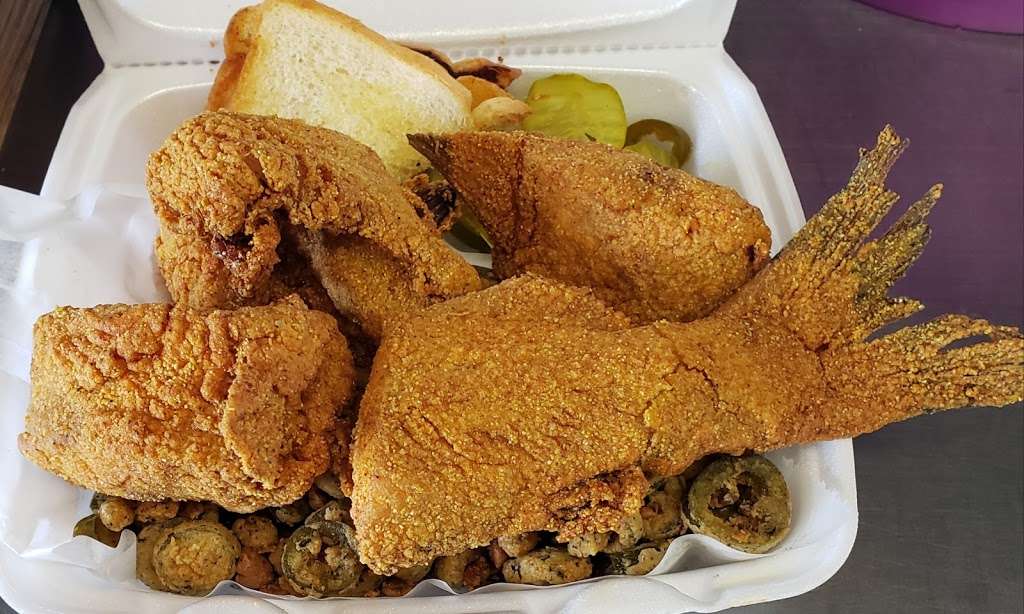 Howards Catfish | 1038 Pioneer Rd, Mesquite, TX 75149, USA | Phone: (214) 994-6476