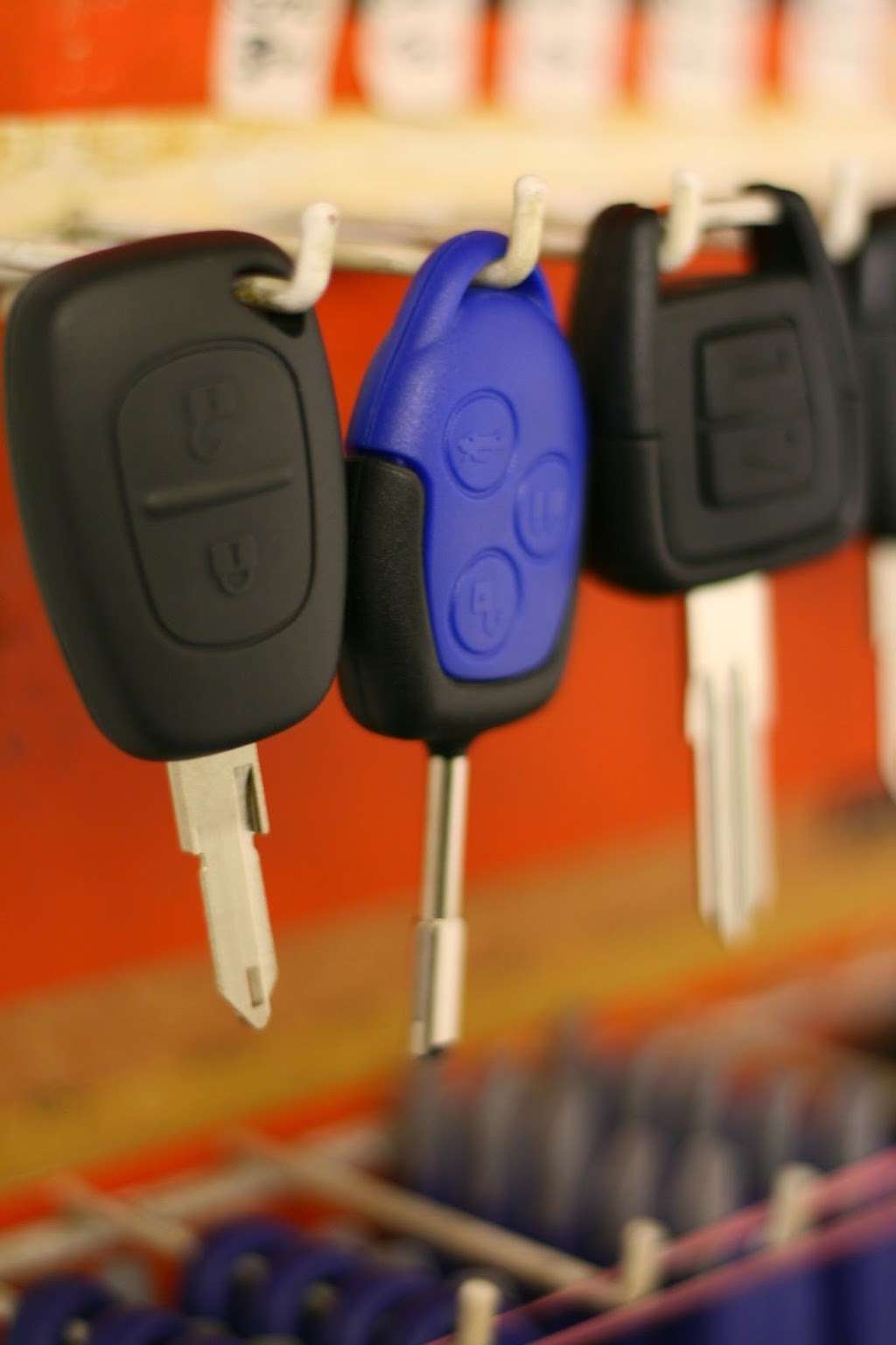 Express Auto Keys | Main Rd, Sundridge, Sevenoaks TN14 6EE, UK | Phone: 01732 440472