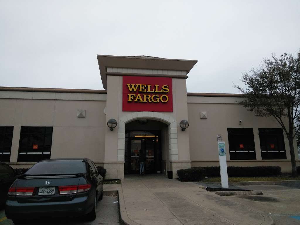 Wells Fargo Bank | 2799 Fulton St, Houston, TX 77009, USA | Phone: (713) 222-0328