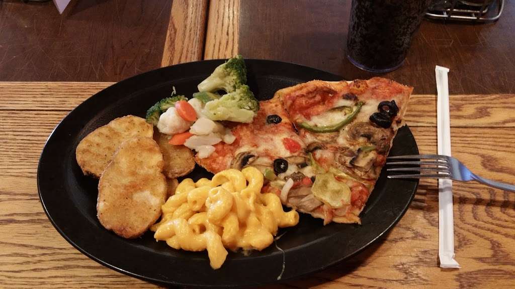 Shakeys Pizza Parlor | 5170 Sunset Blvd, Los Angeles, CA 90027, USA | Phone: (323) 663-2145