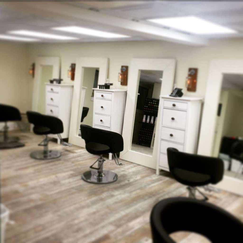 RAW Beautie | 17280 W North Ave Suite #103, Brookfield, WI 53045, USA | Phone: (262) 599-8880