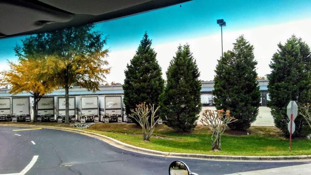 Dillards Distribution Center | 1315 Peach Orchard Rd, Salisbury, NC 28146, USA | Phone: (704) 630-4700