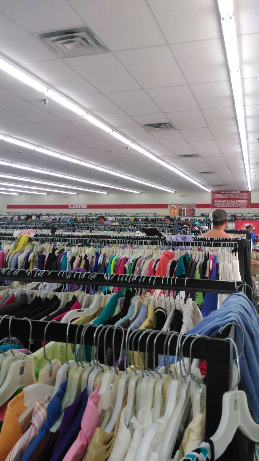 Family Thrift Outlet | 127 Little York Rd, Houston, TX 77076, USA | Phone: (713) 694-8958