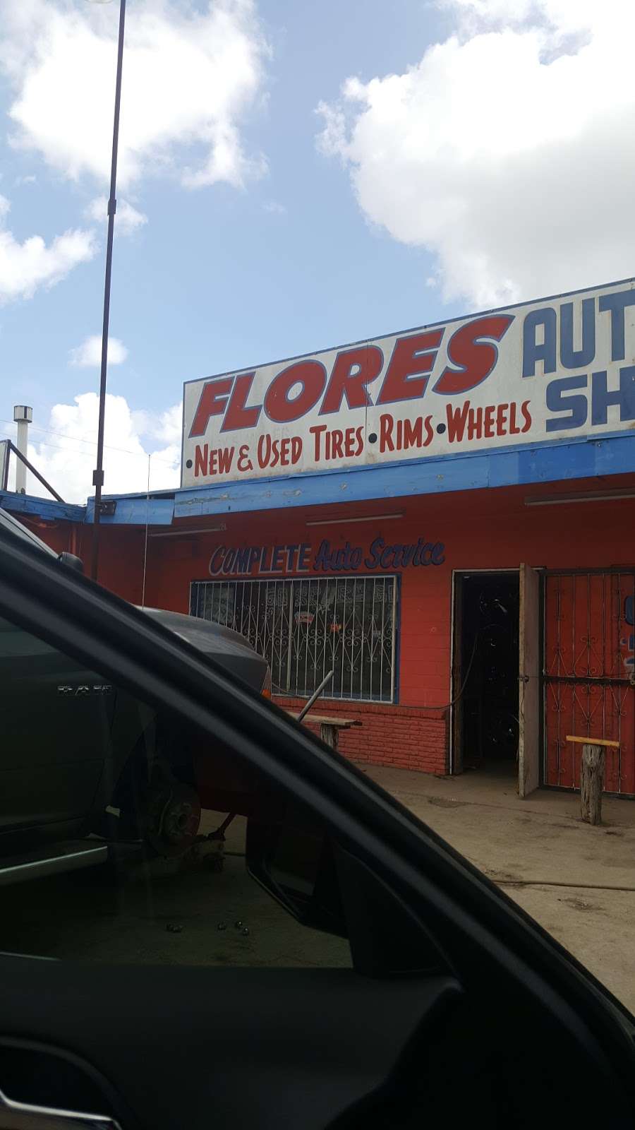 Flores Tire Shop | 1010 S WW White Rd, San Antonio, TX 78220, USA | Phone: (210) 337-2519