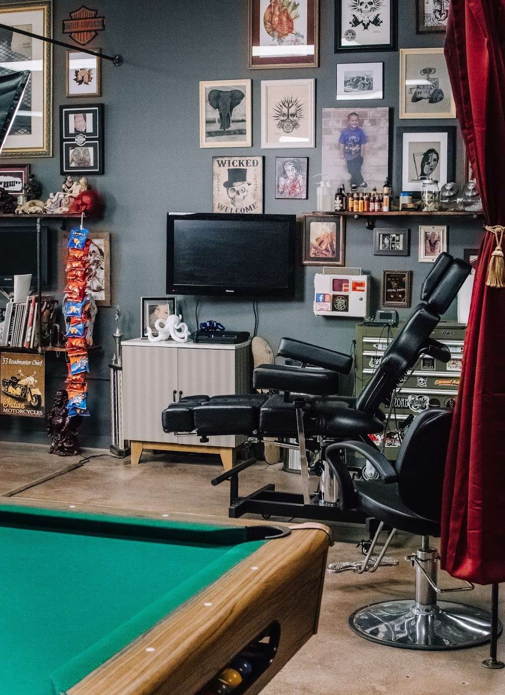 Vapor Trails & Tattoo Ink | 2323 Carlisle Rd, York, PA 17408, USA | Phone: (717) 430-8695