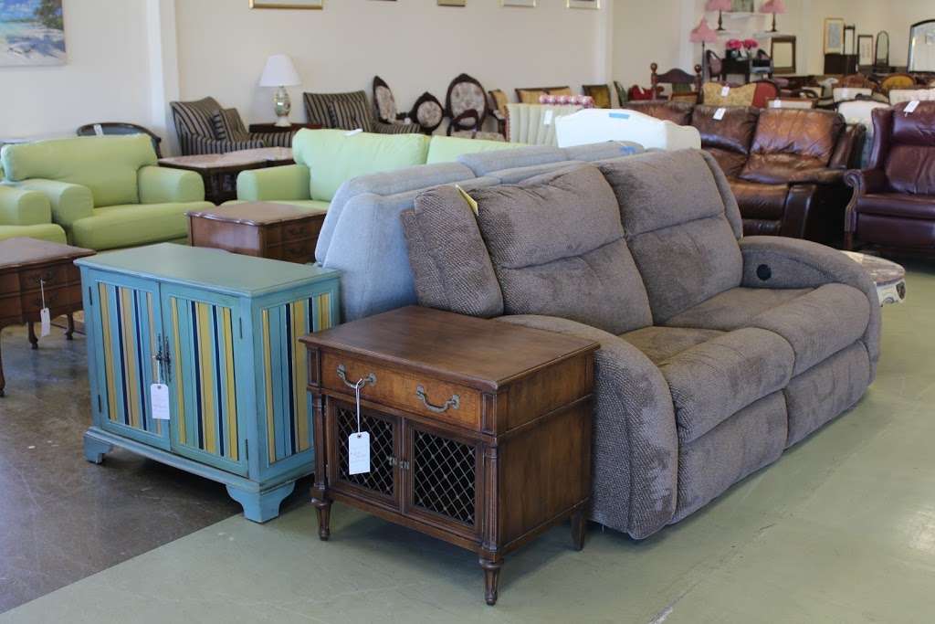 Generations of Furniture | 35 S Willowdale Dr #902, Lancaster, PA 17602, USA | Phone: (717) 874-4189