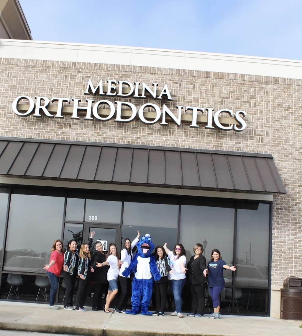 Medina Orthodontics - Dr. Liana Medina DMD, MS | 10605 Spring Green Blvd #300, Katy, TX 77494, USA | Phone: (281) 394-9300