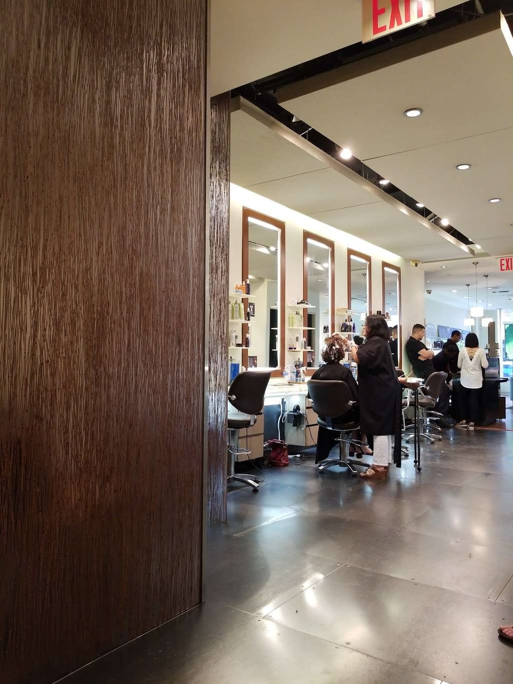 Scott J. Aveda Salon Upper East Side | 242 East 86th St, New York, NY 10028 | Phone: (212) 496-3901