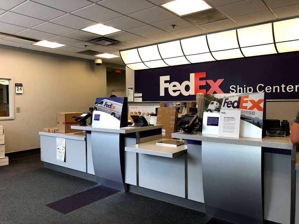 FedEx Ship Center | 310 Paramount Dr, Raynham, MA 02767, USA | Phone: (800) 463-3339