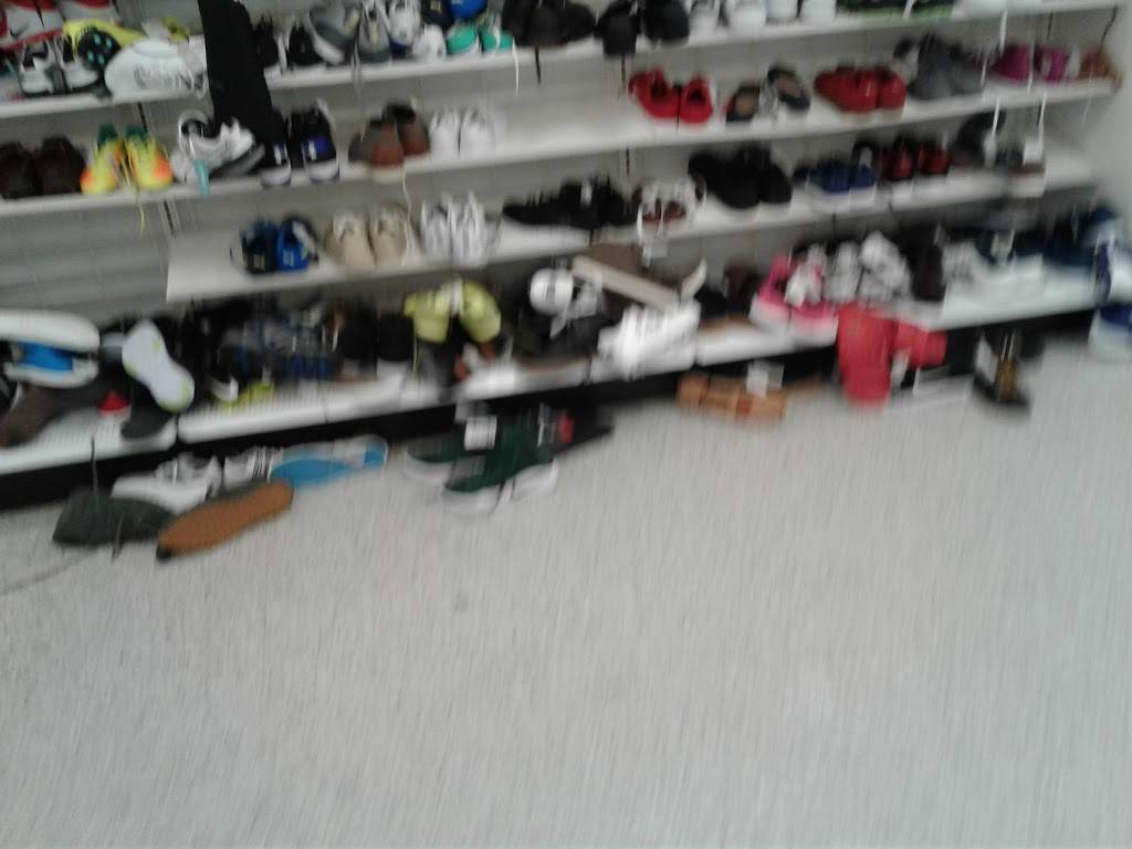 Ross Dress for Less | 5900 Poyner Anchor Ln, Raleigh, NC 27616, USA | Phone: (919) 875-1494