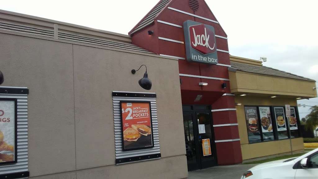 Jack in the Box | 21960 Bundy Canyon Rd, Wildomar, CA 92595, USA | Phone: (951) 245-7970