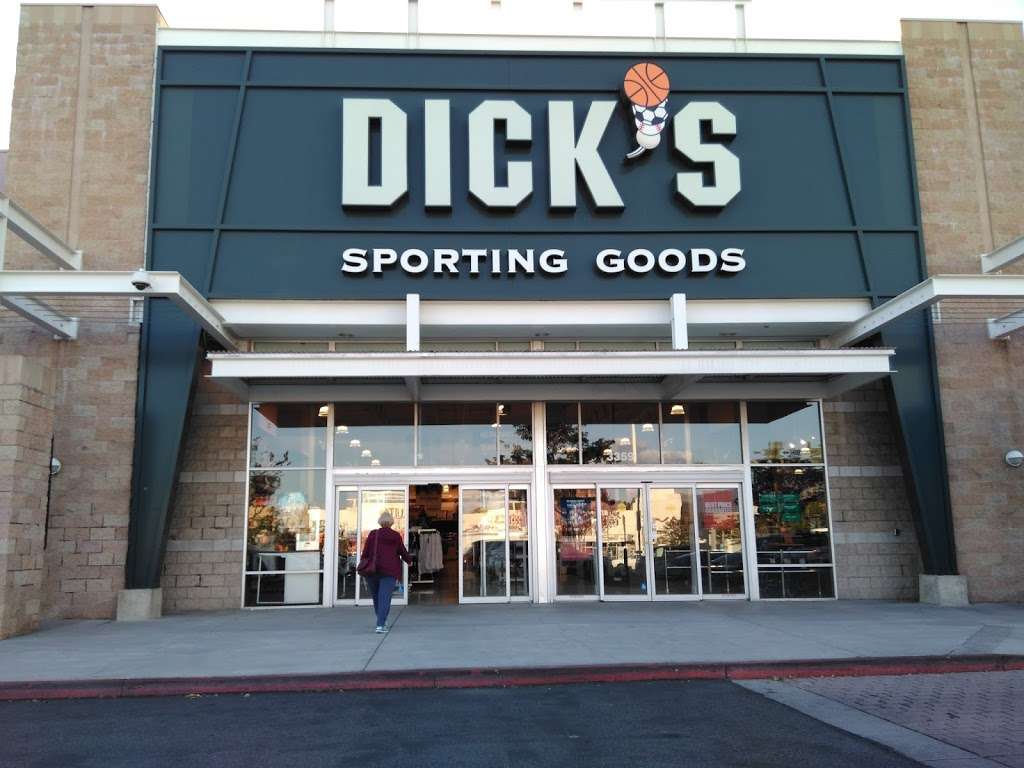 DICKS Sporting Goods | 3359 E Foothill Blvd, Pasadena, CA 91107, USA | Phone: (626) 351-1843