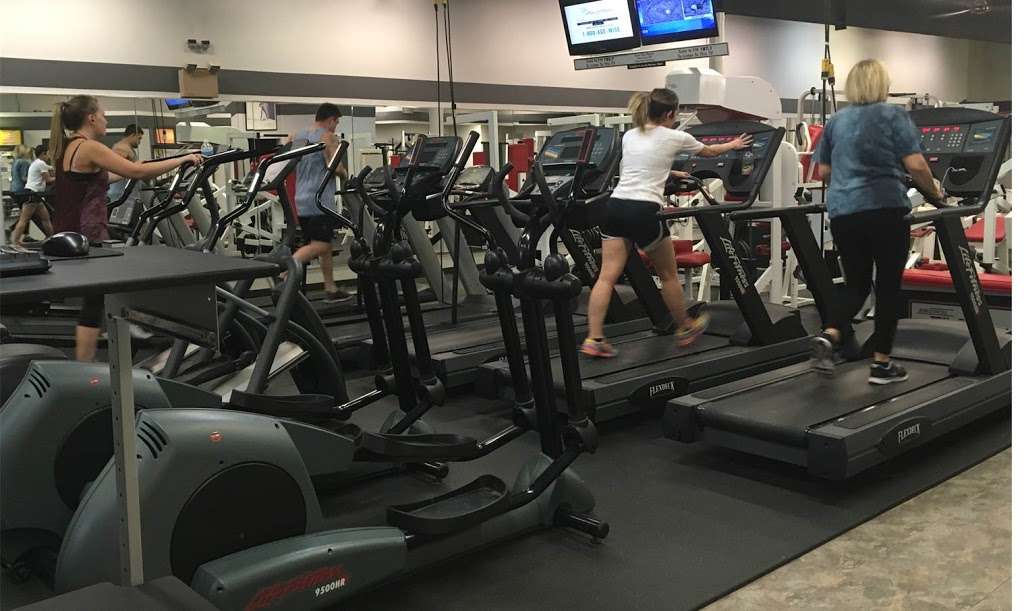 Sports Inn 24 Hr Fitness | 50 Pine Dr, Greencastle, PA 17225, USA | Phone: (717) 597-5099