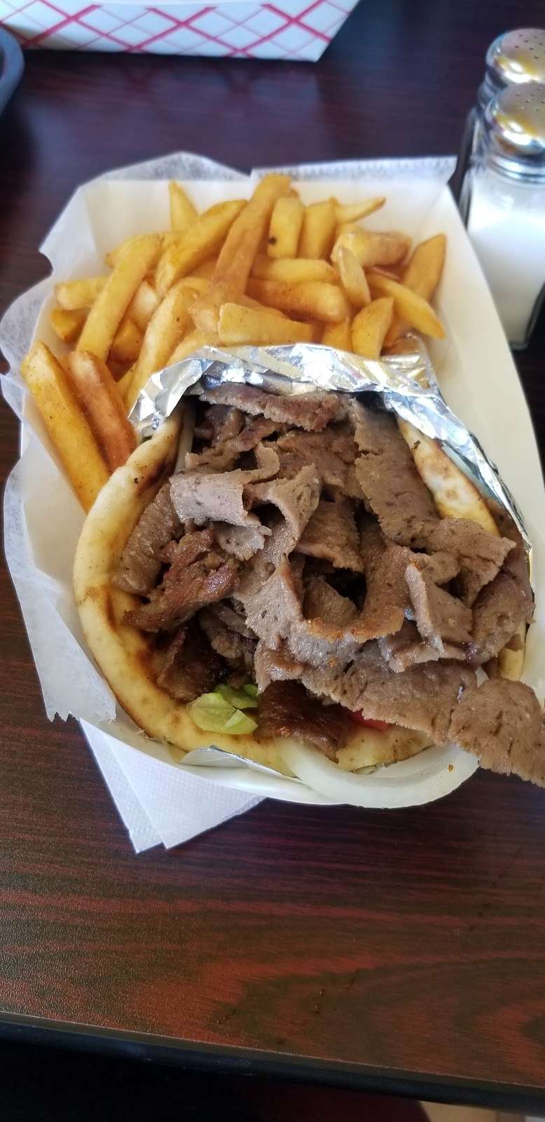 Loop Gyros | 2558 Simpson Rd, Kissimmee, FL 34744, USA | Phone: (407) 978-6621